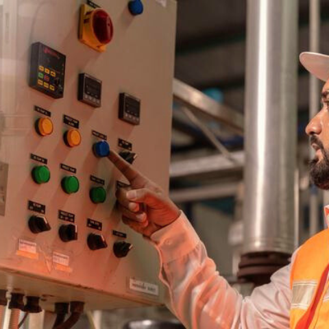 الأنظمة الكهربائية